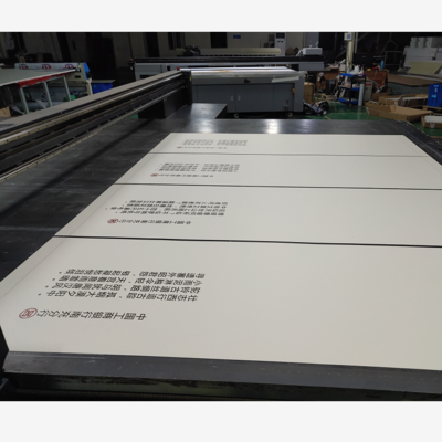 亞克力UV打印與數字廣告制作 創新工藝賦能視覺呈現